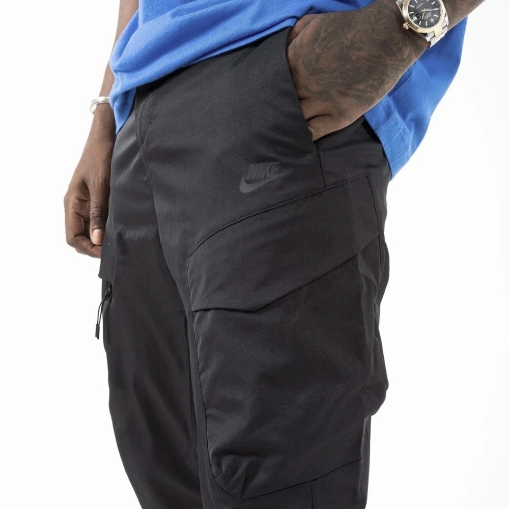 Nike Men's Dark Cargo Pants - Picture 2 of 11